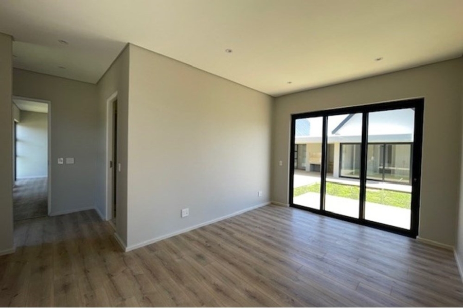 4 Bedroom Property for Sale in Baron View Western Cape